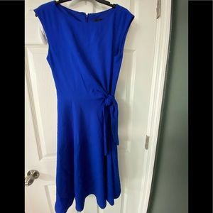 Royal blue Chelsea Rose dress. Very cute fit!